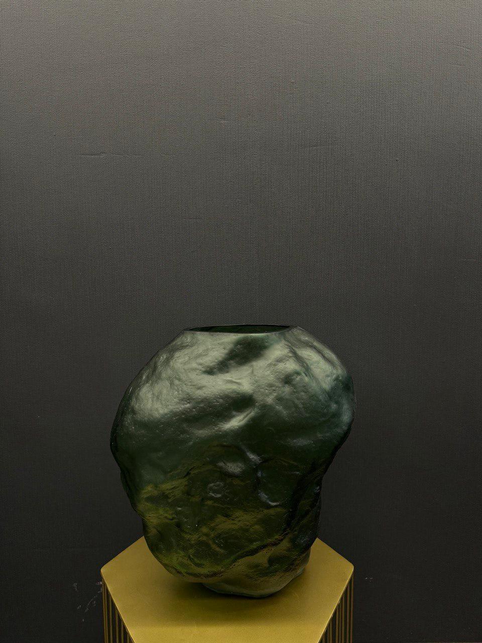 Паскаль (зеленый) Ваза стеклянная матовая 36х23х39см