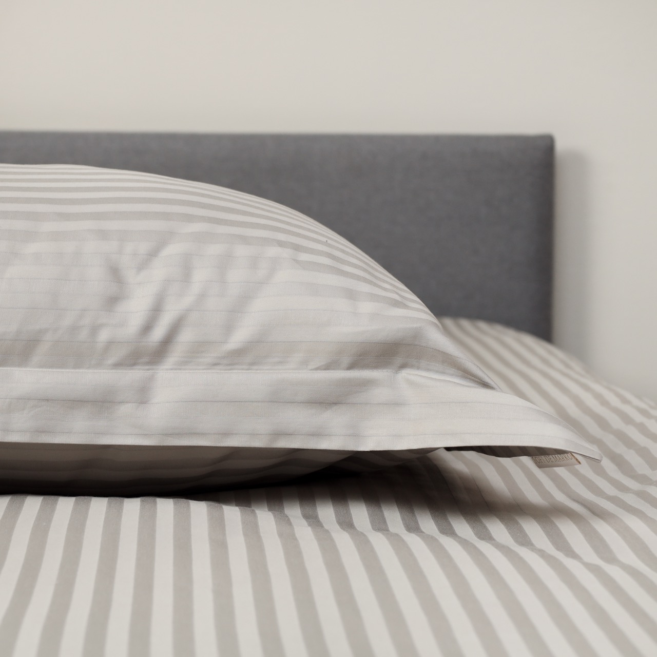 Моне (беж) КПБ страйп сатин Евро 2н