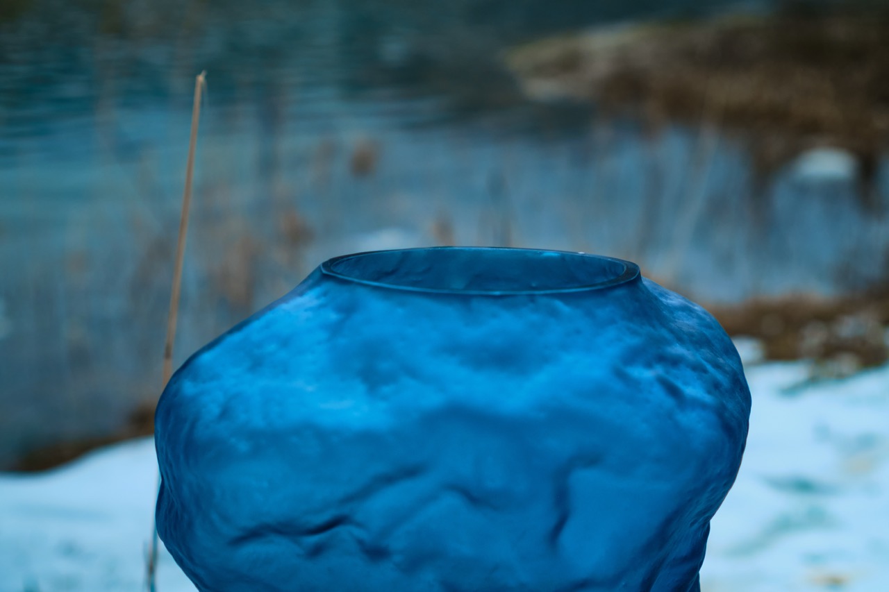 Паскаль (синий) Ваза стеклянная матовая 33.5х23х30.5см