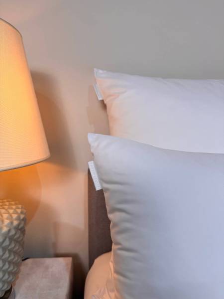 HORECA №4 Подушка 70х70 сатин гладкокрашенный 100% хлопок