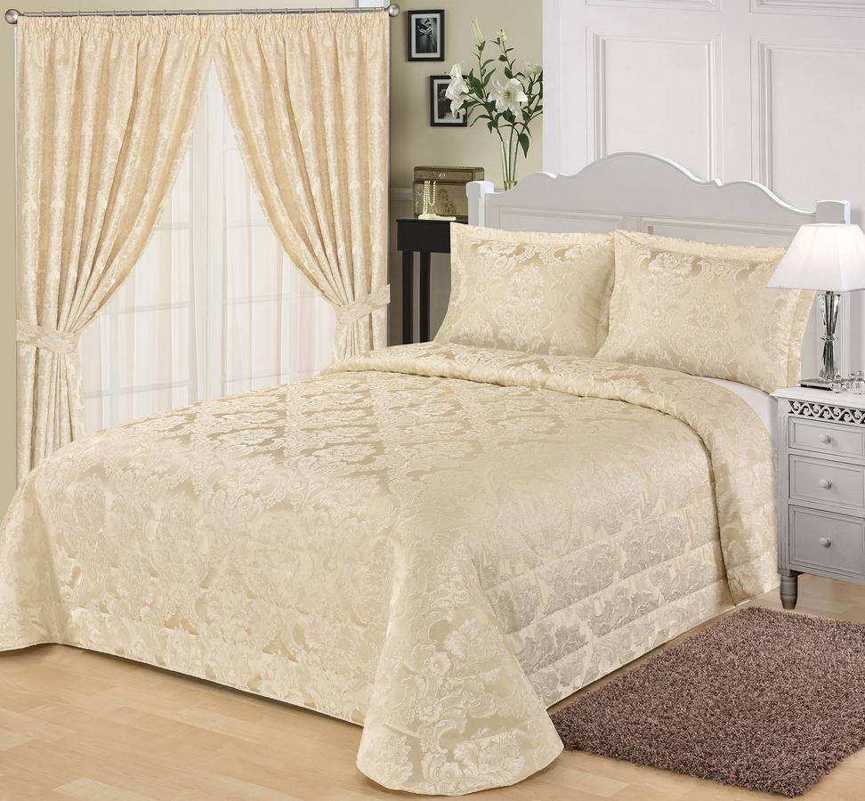 Дельфина (молоко) Покрывало 240х260