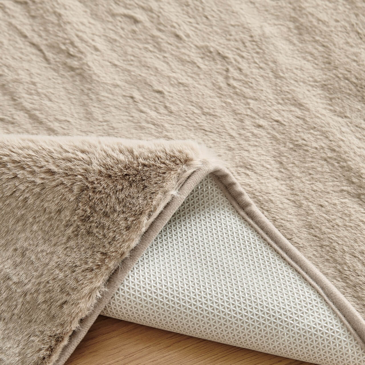 PELLICIA (бежевая) Набор ков. 60х100 и 50х70