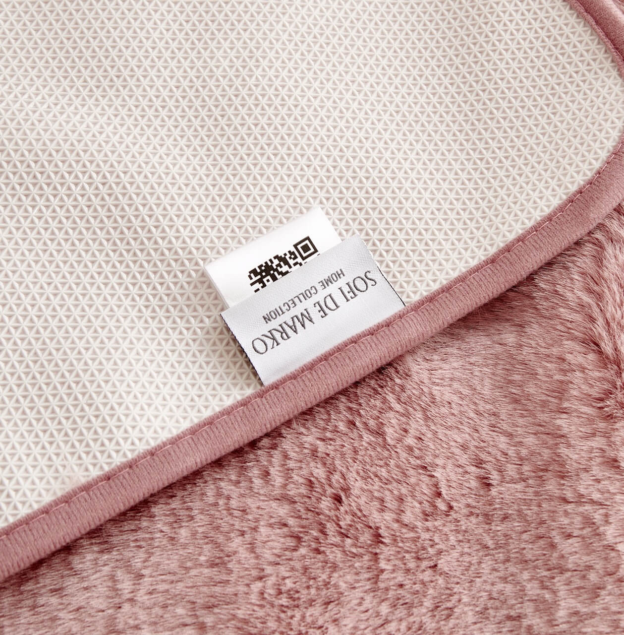 PELLICIA (пеп роза) Набор ков. 60х100 и 50х70