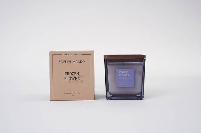 Frozen Flower Свеча Ароматическая (220гр)