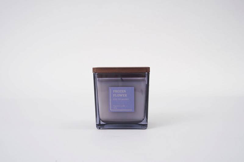Frozen Flower Свеча Ароматическая (220гр)