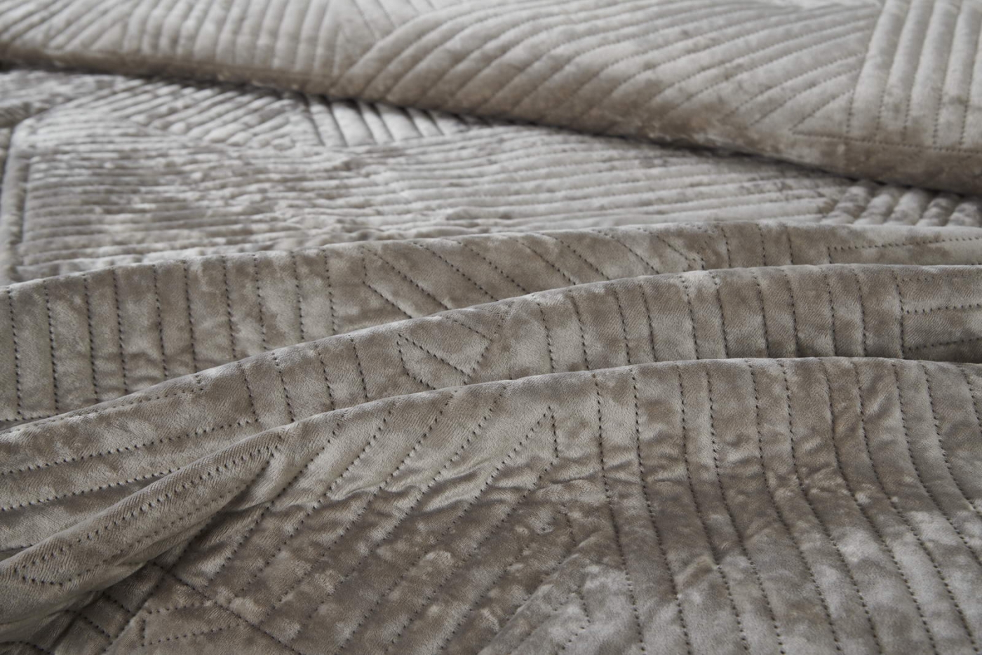 Патрисия (беж 1) Покрывало 240х260