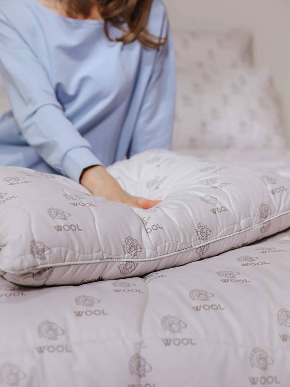 Премиальная шерсть (Premium wool) Подушка 70х70