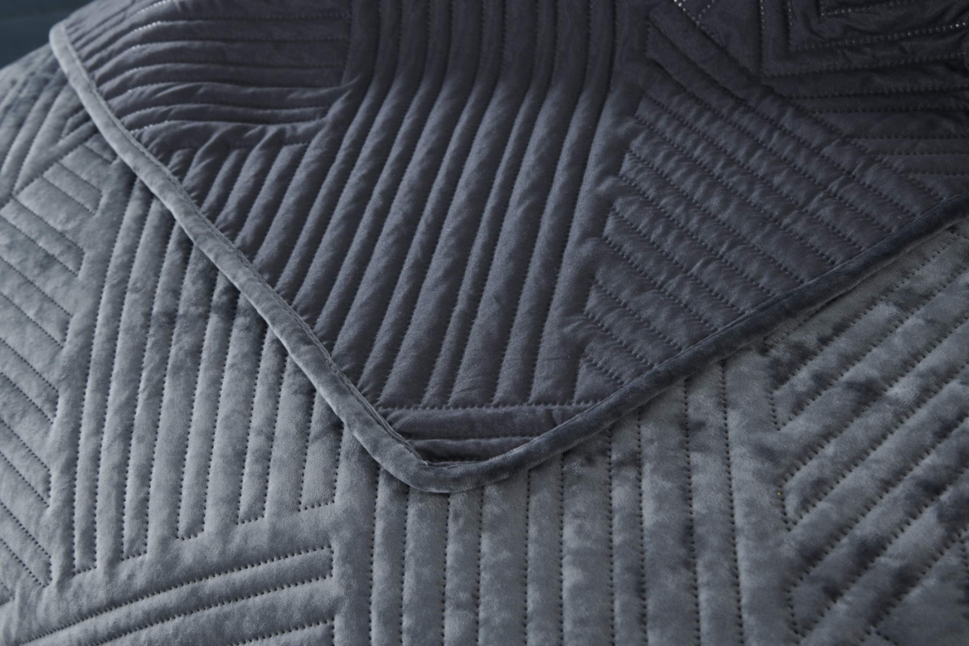 Патрисия (антрацит 1) Покрывало 240х260